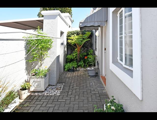 2 BEDROOM TOWNHOUSE FOR SALE IN KELLAND
